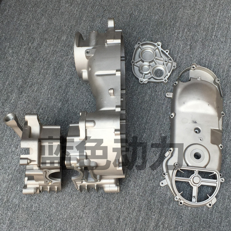 适用雅马哈摩托车福喜巧格丽鹰RSZ鬼火100发动机曲轴箱发动机箱体