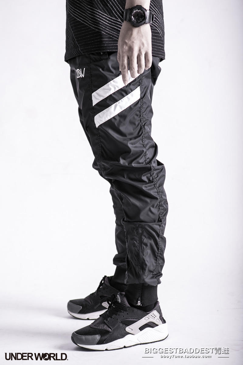 正品UNDERWORLD束口运动风裤bboy bgirl练舞裤powermove小脚裤子在类目 男装, 休闲裤中 - 来自Buy2taobao.com提供专业的淘宝代购服务