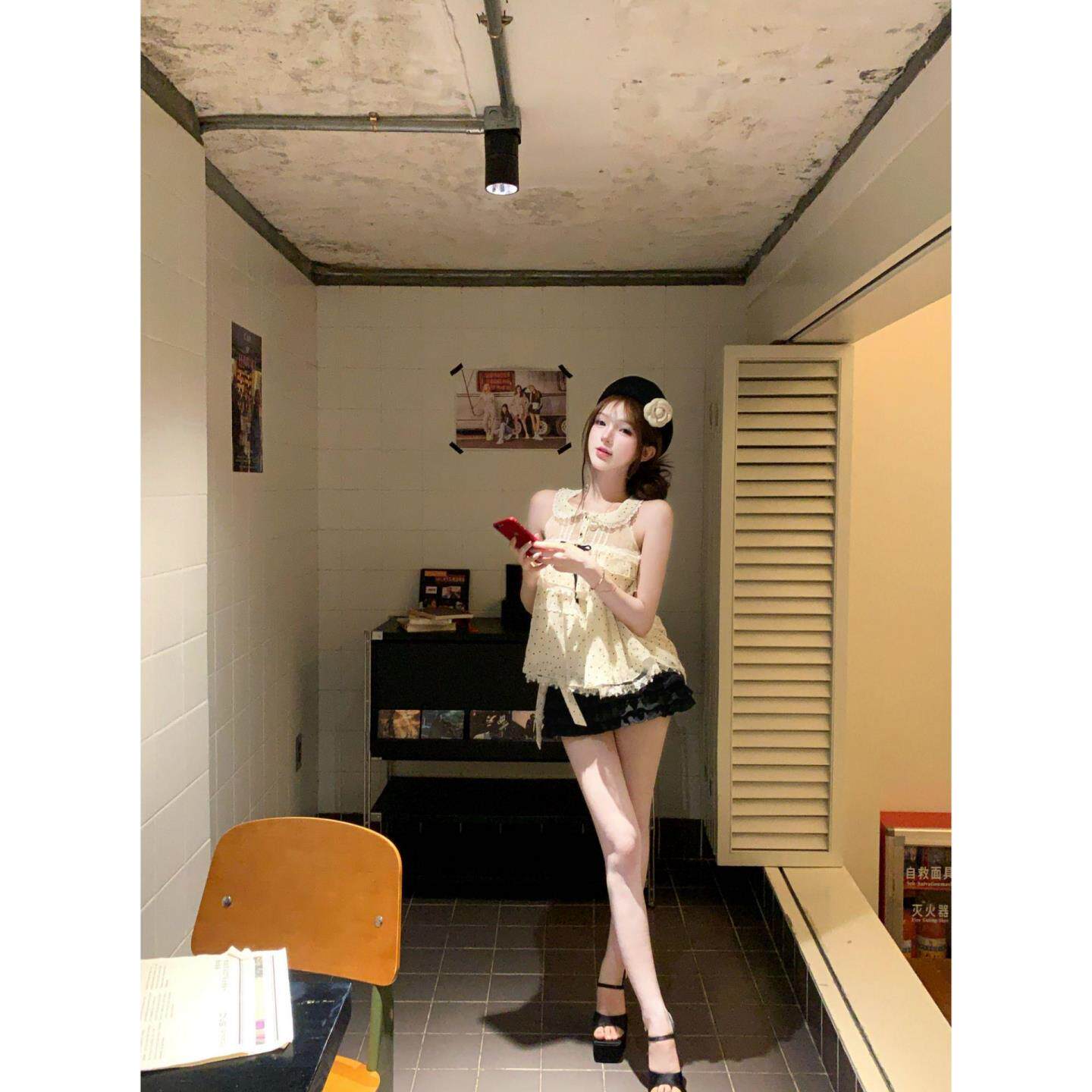 韩系甜美波点无袖吊带背