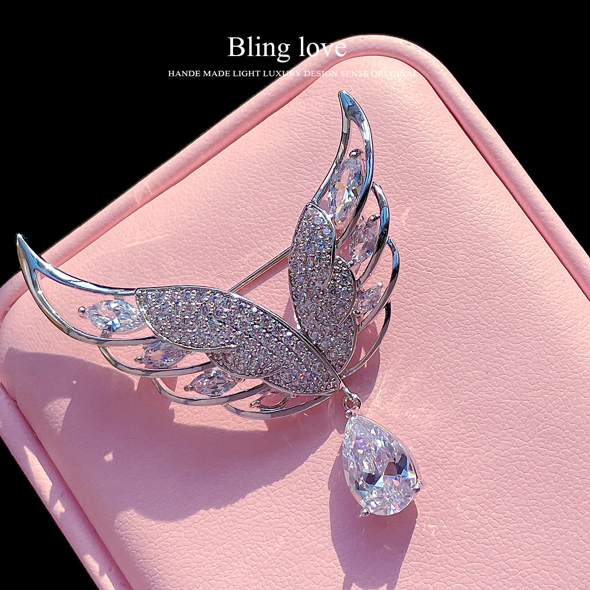 Zami日韩锆石镶钻胸针女高级感轻奢天使之翼翅膀胸花大衣西服别针