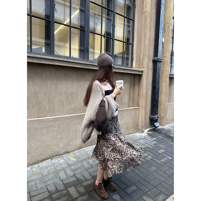 Here yaya shop 8.10 时髦精小姐姐复古晕染低调豹纹随意感中裙