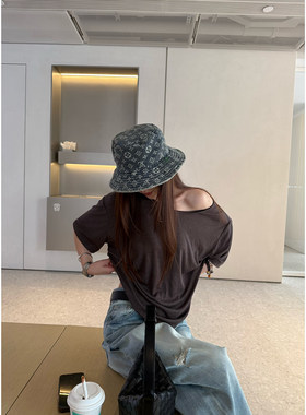 Here yaya shop 清冷凉雾随意慵懒莱赛尔亚麻好穿冰凉显瘦露肩t