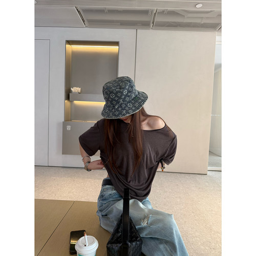 Here yaya shop 清冷凉雾随意慵懒天丝亚麻好穿冰凉显瘦露肩t