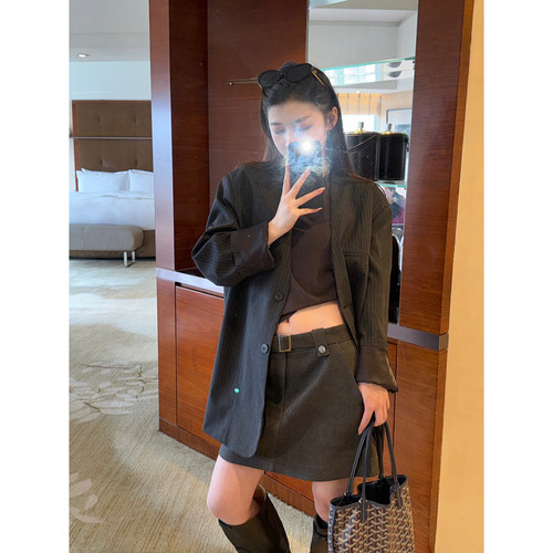 Here yaya shop 8.8 复古街头感重工砂洗做旧工艺工装风半身裙