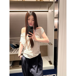 3.23 shop 条纹攻略心机时髦腔调感95%天丝露肩条纹t yaya Here