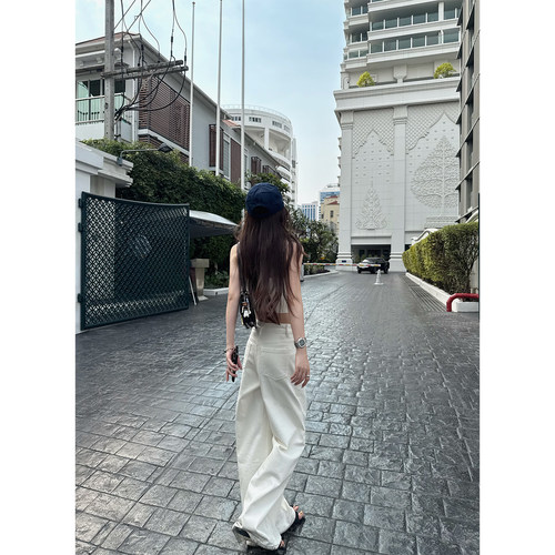 Here yaya shop 3.3松弛白开水对腿型友好不挑人直筒显瘦白色牛牛