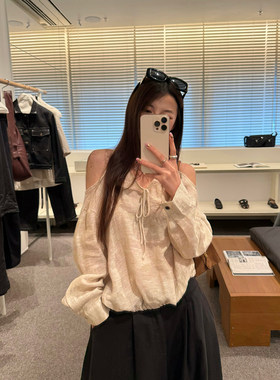 Here yaya shop 7.17 小韩日记淡淡的精致文艺麻料露肩上衣