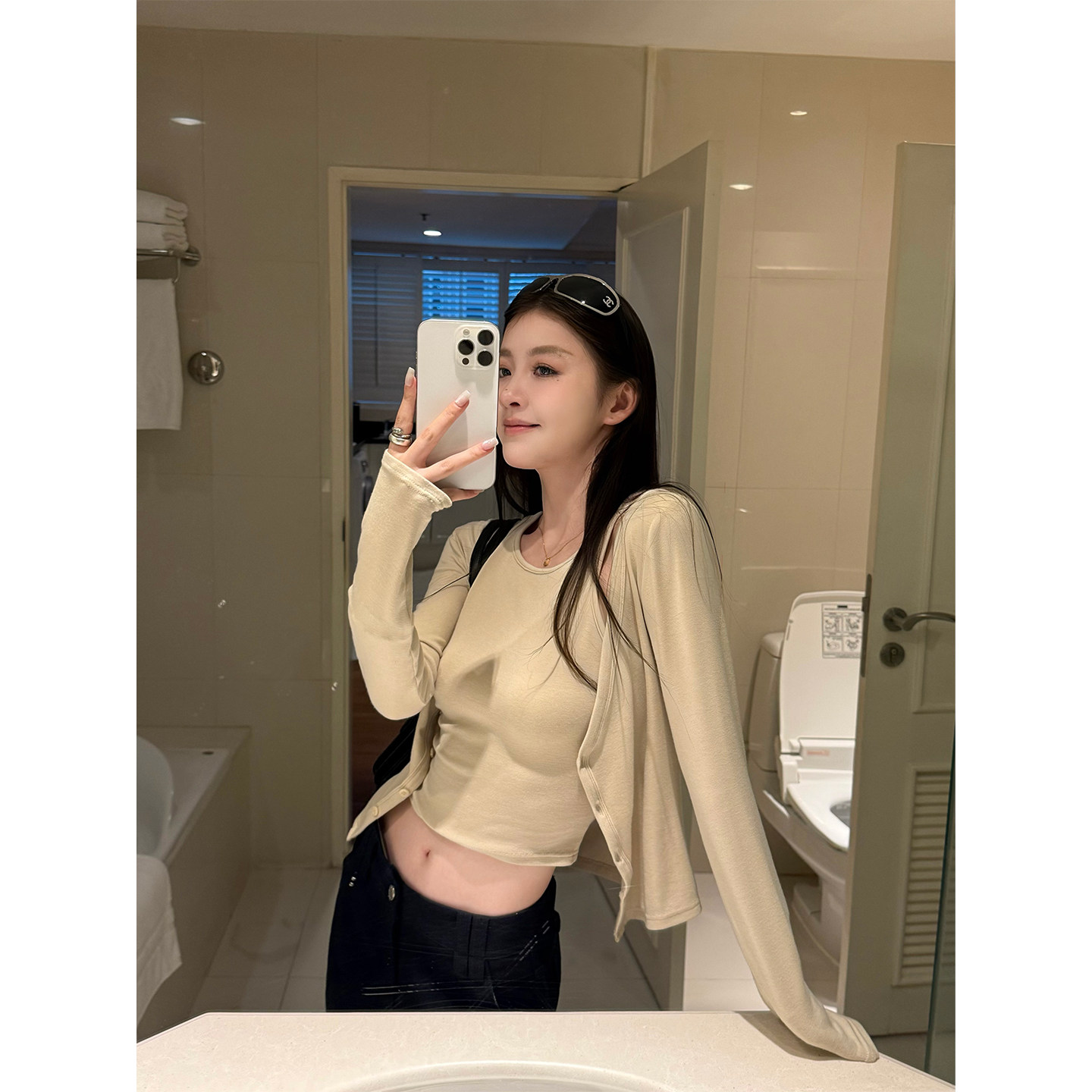 Here yaya shop 3.3 椰椰杏仁奶绵绵手感超绝剪裁纸片人两件套