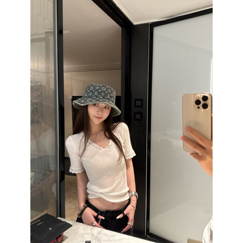 Here yaya shop 清冷山茶花精致温柔感100%莱赛尔凉感花边针织衫