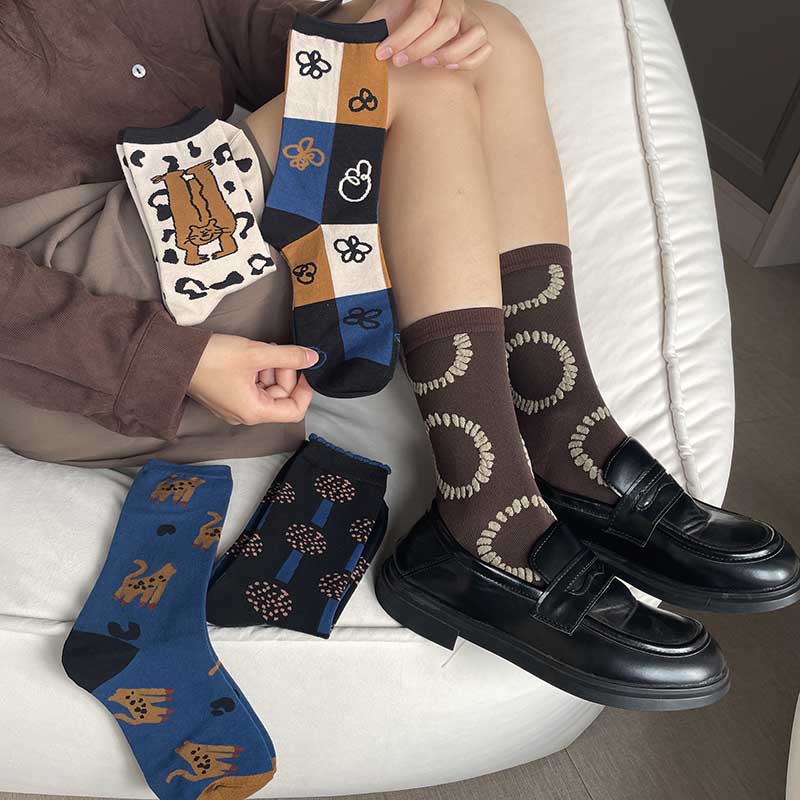 搭配小皮鞋女棉复古插画格子袜子