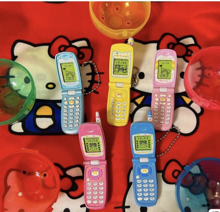 7月新配色小仓鼠复古微缩手机模型扭蛋 万代正版 迷你翻盖机 现货