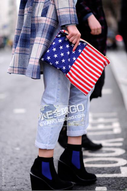 美国印花帆布收纳手拿包现货