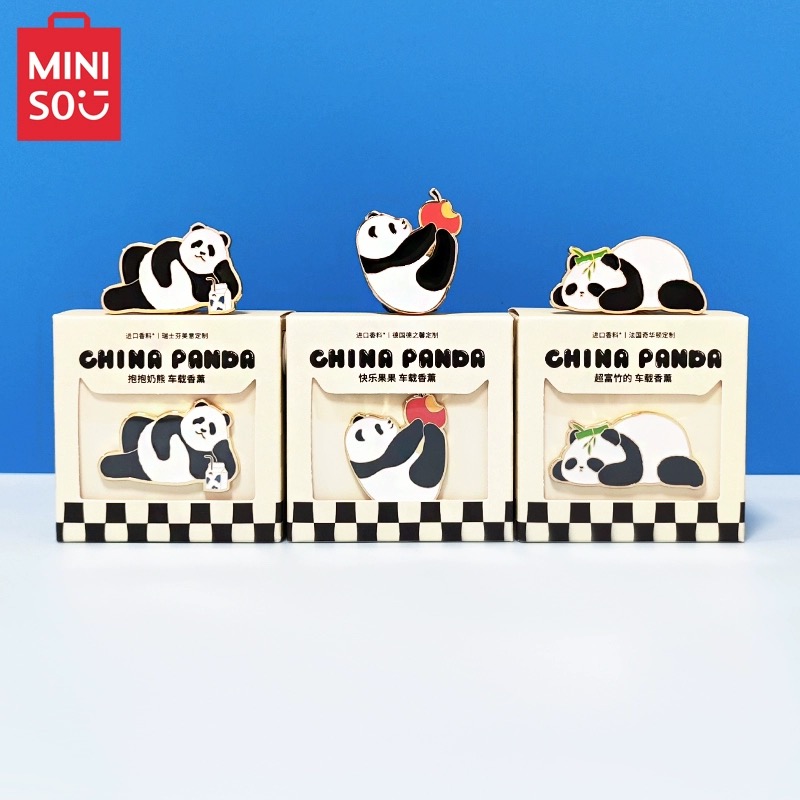 名创优品中国熊猫出风口车载香薰