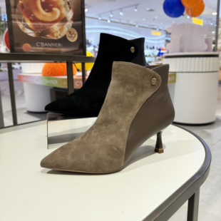 千百度短靴女鞋尖头细跟2025新款显瘦配裙子侧拉链靴子A25571635