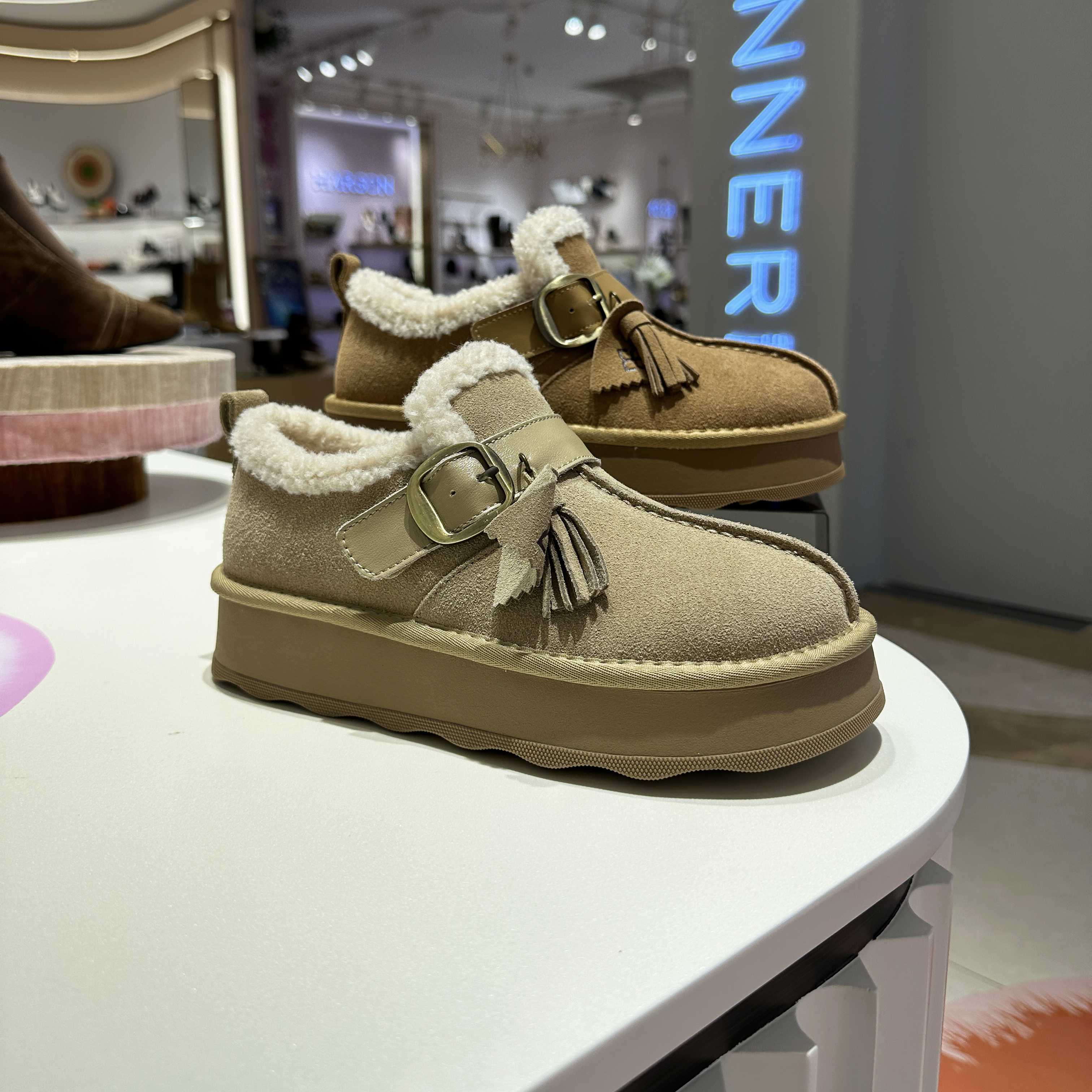 伊伴女鞋加绒短靴女商场同款正品