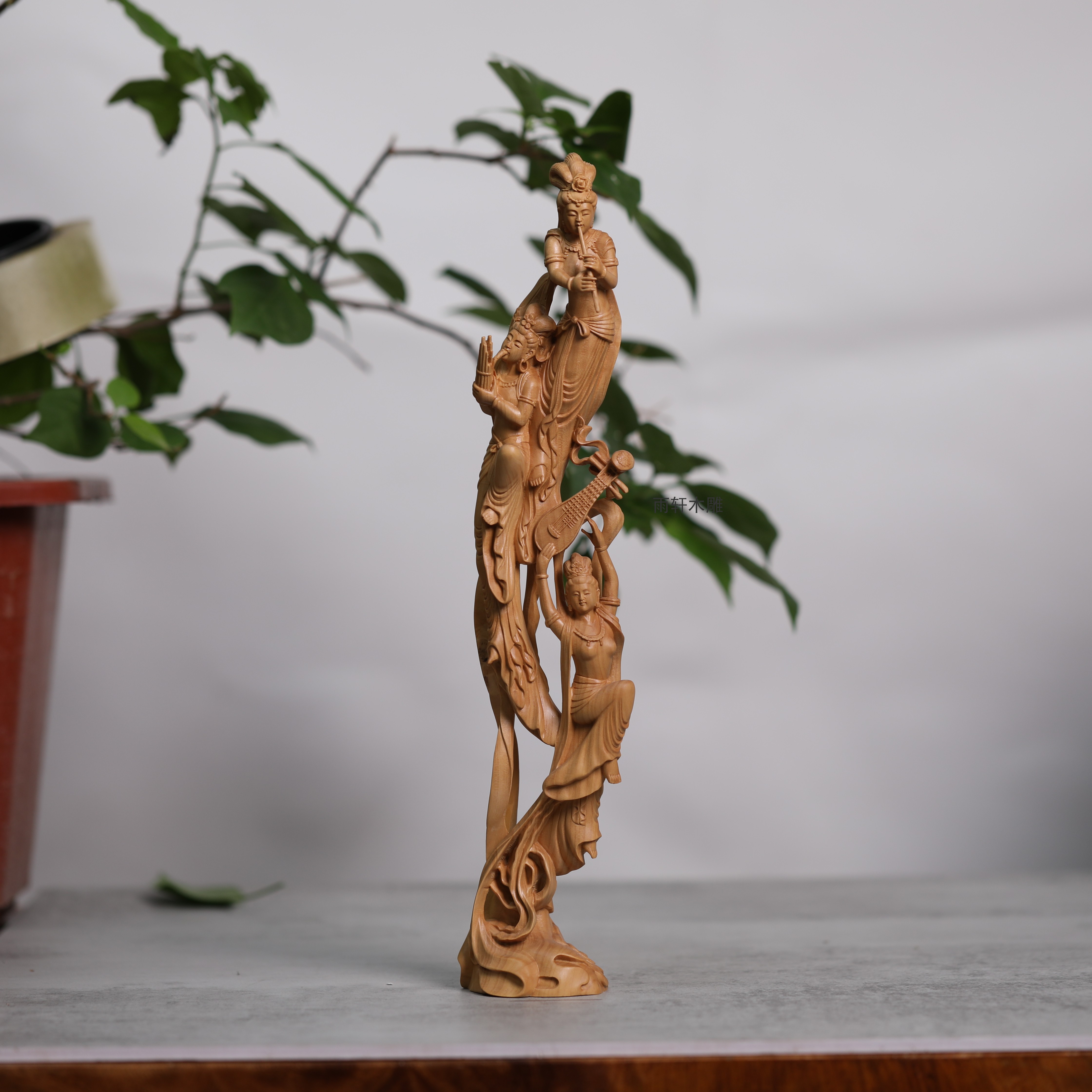 小叶黄杨木敦煌飞天伎乐摆件