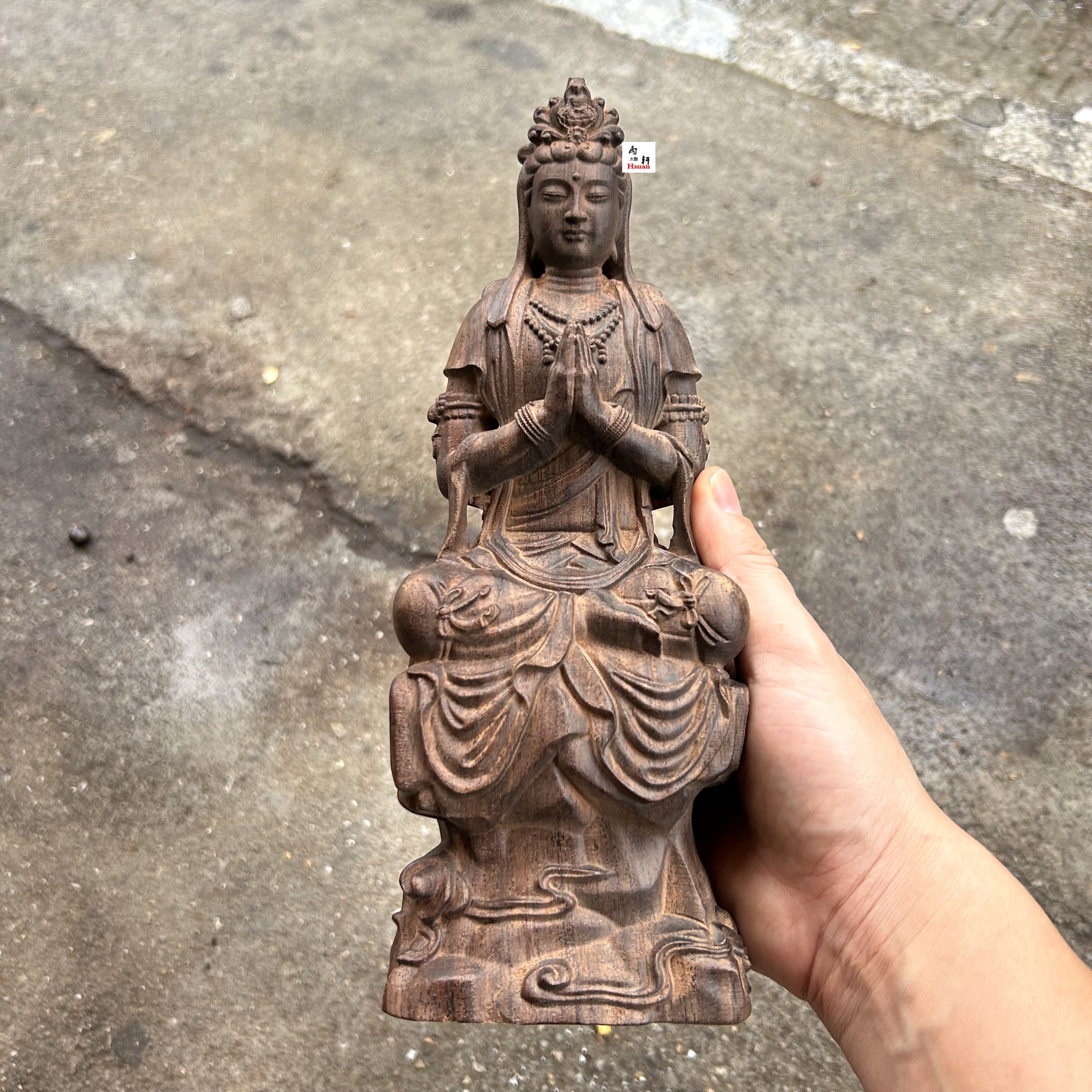 天然沉香木雕刻合十自在观音佛像摆件禅意南海观音菩萨神像工艺品