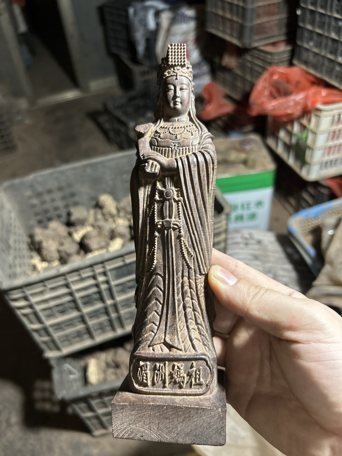 越南沉香木雕妈祖娘娘神像天上圣母湄洲海神佛像家用佛堂供奉摆件