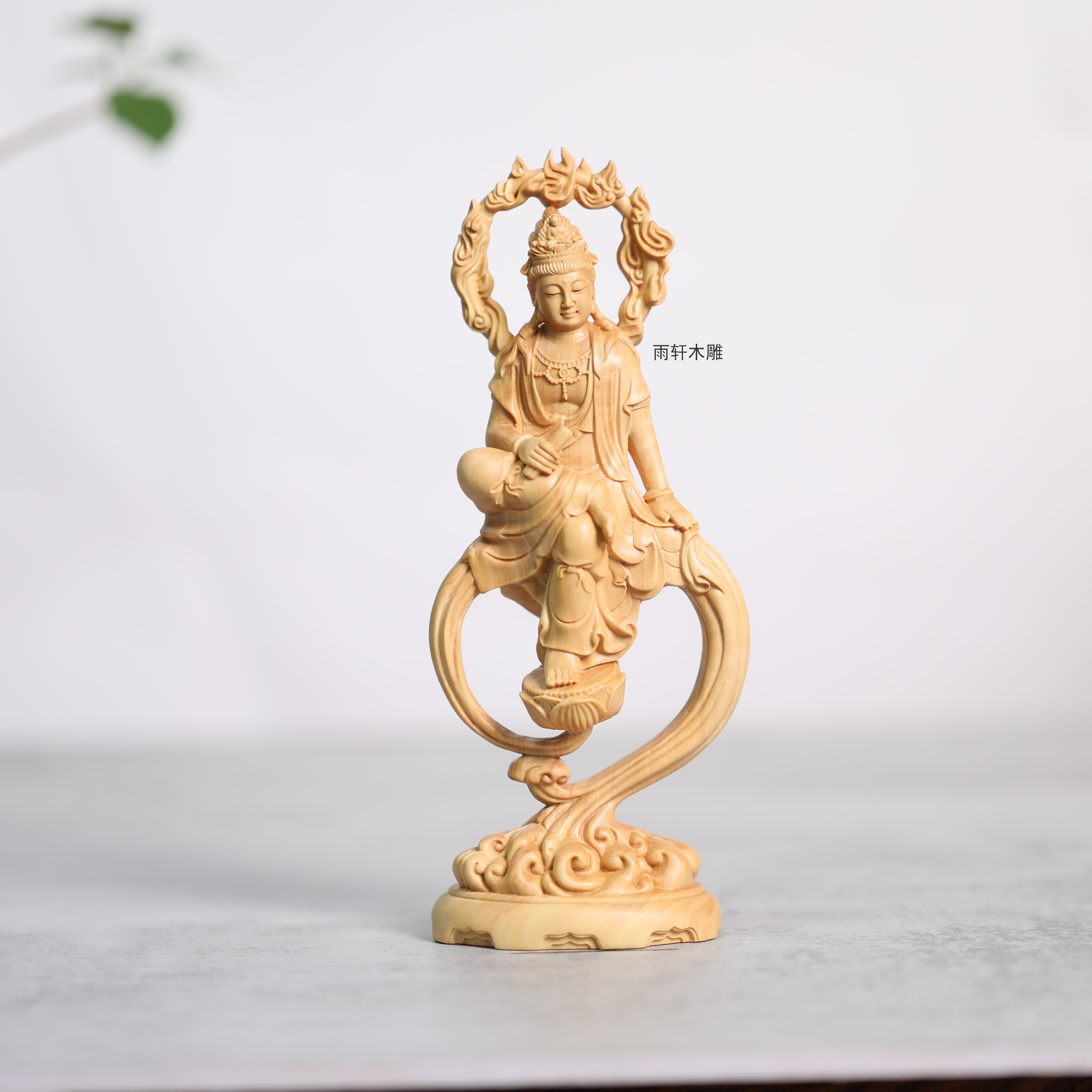 正宗小叶黄杨木雕自在观音菩萨