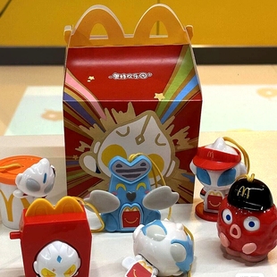 正品 2025麦当劳奥特曼玩具摆件超人欧布迪迦布莱泽变脸表情包挂件