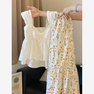 韓系夏日穿搭一整套減齡套裝 女鏤空提花背心吊帶高腰碎花裙兩件套