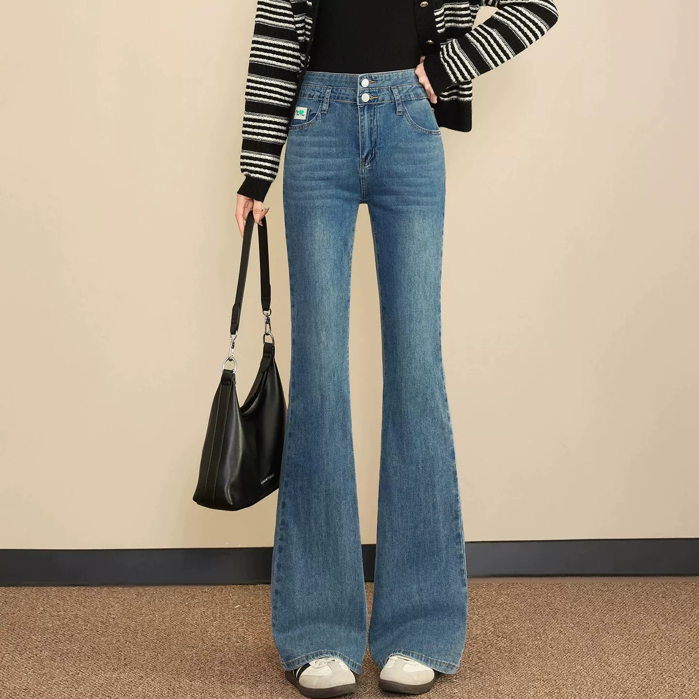 微喇牛仔裤女2026年秋季新款高腰修身显瘦喇叭裤小个子九分微喇裤