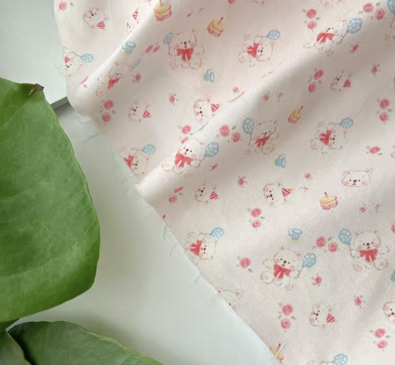 可爱卡通小熊蛋糕纯棉斜纹布料无弹力手工娃衣发圈21*25㎝,玩具/童车/益智/积木/模型,娃娃/配件/着替,淘宝优惠券,粉丝福利购,淘宝优惠卷