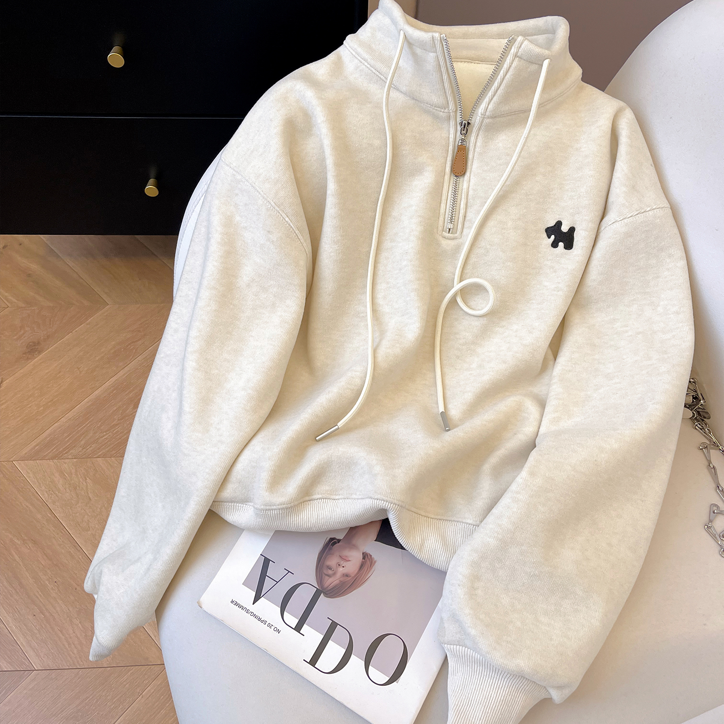 加绒宽松休闲小狗刺绣半拉链卫衣