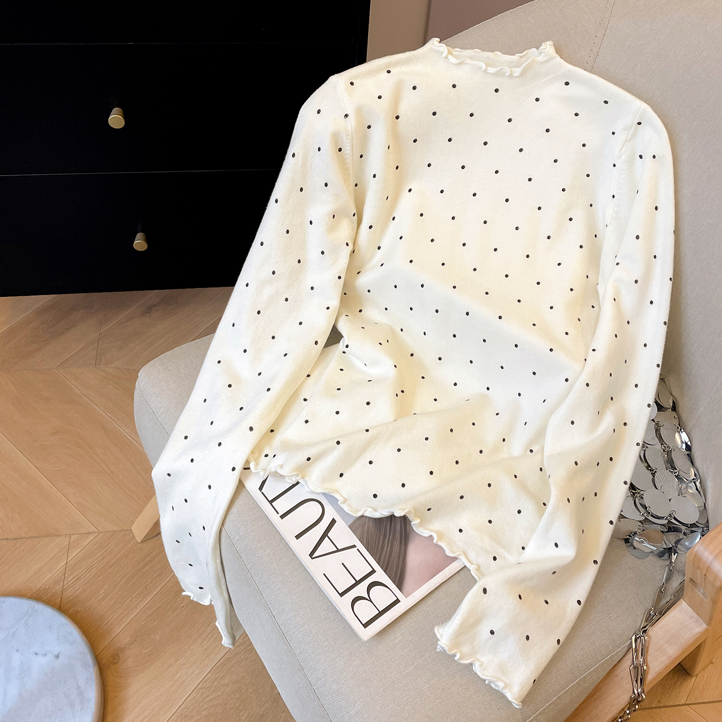 长袖休闲波点木耳边针织打底衫女