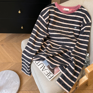 秋冬磨毛打底衫 T恤女2025新款 圆领毛绒绒上衣 复古条纹长袖 小C家