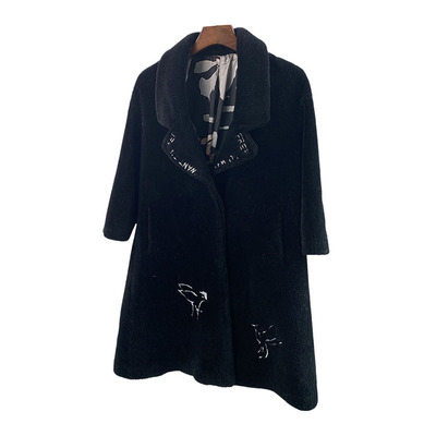 黑色羊剪绒皮毛一体外套