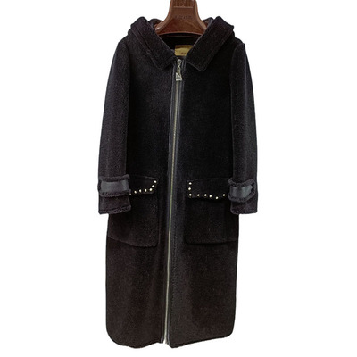 修身颗粒羊剪绒中长款连帽外套女