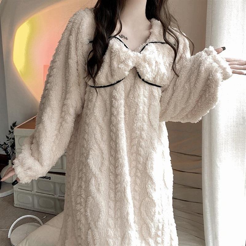 甜美提花珊瑚绒睡裙女冬季加厚加绒保暖宽松中长款蝴蝶结连衣裙