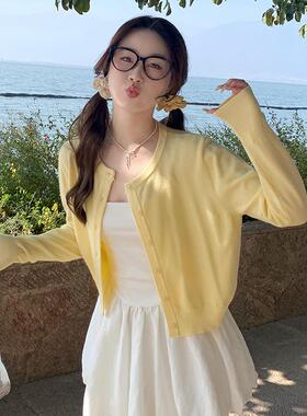 鹅黄色开衫女装2025新款外搭夏季穿搭今年流行的针织外套韩系穿搭