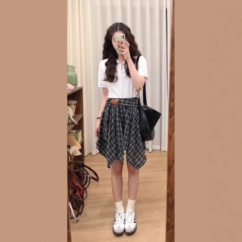 胖MM大码女装设计感洋气宽松百搭短裙2025新款不规则格子半身裙潮
