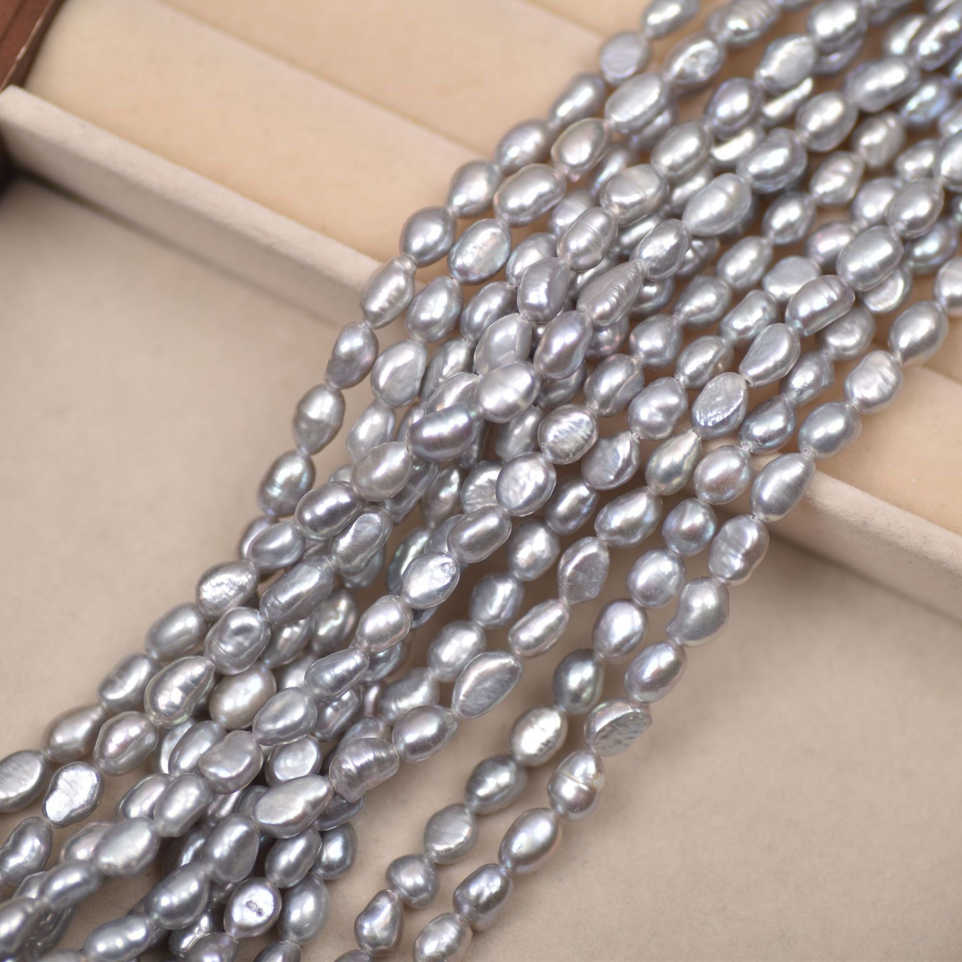 4-5m直孔灰色珍珠项链半成品异形小巴洛克锁骨in项链天然淡水珍珠