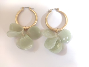 气质树脂花瓣耳钉耳圈欧美流行时尚百搭学生女个性耳环哑金色T13