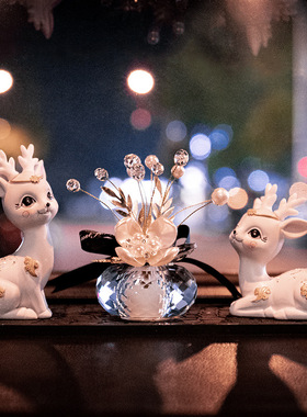 汽车内装饰摆件女神款高档车载香水香薰创意网红车上中控前台用品