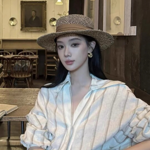 老钱风咸草编织草帽女夏季 海边沙滩度假遮阳防晒礼帽镂空太阳帽子