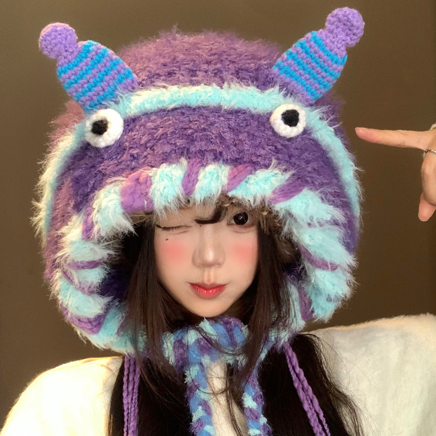 搞怪小怪兽毛绒针织帽女秋冬季显脸小毛线帽保暖防寒护耳雷锋帽子