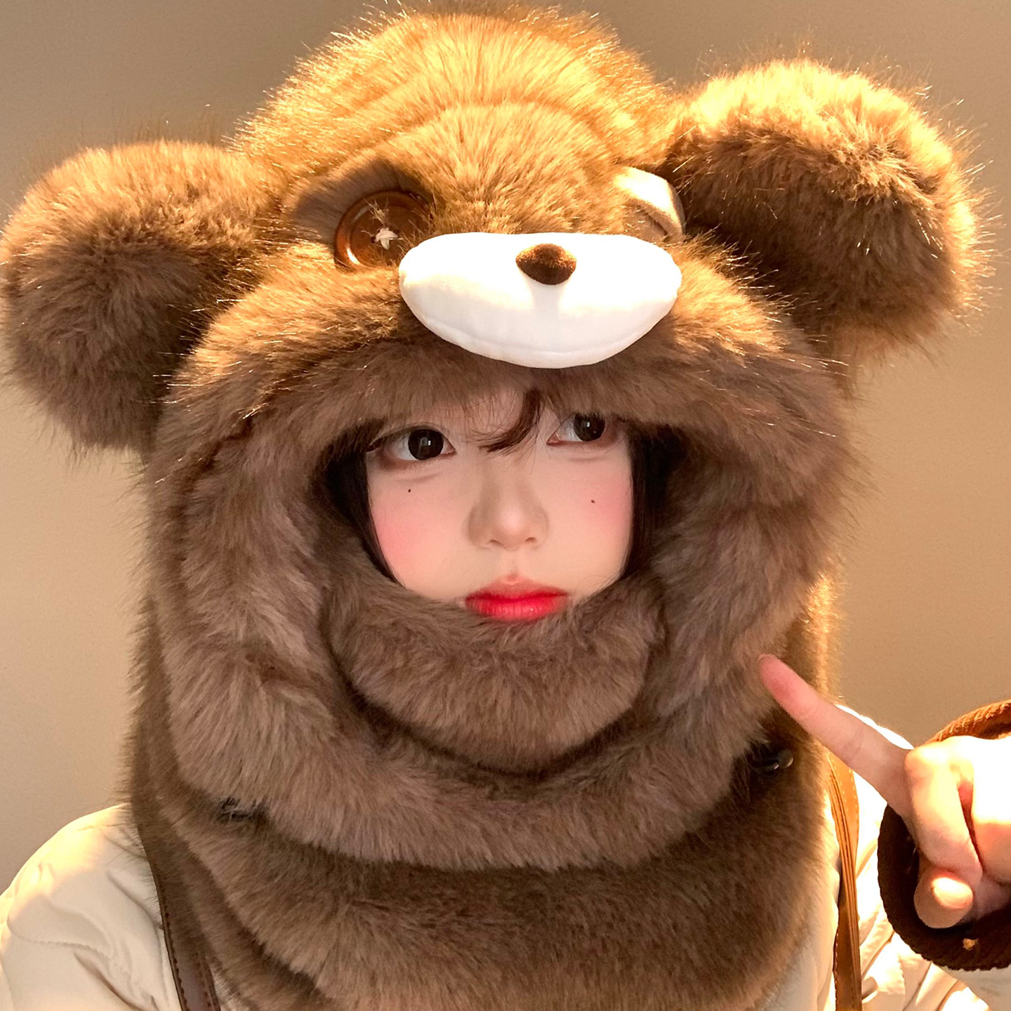 可爱小熊毛绒帽子围脖口罩一体女