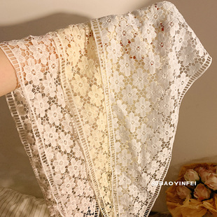镂空花朵三角巾头巾女2026新款 包头发丝巾百搭叠穿屁帘半身裙 韩版