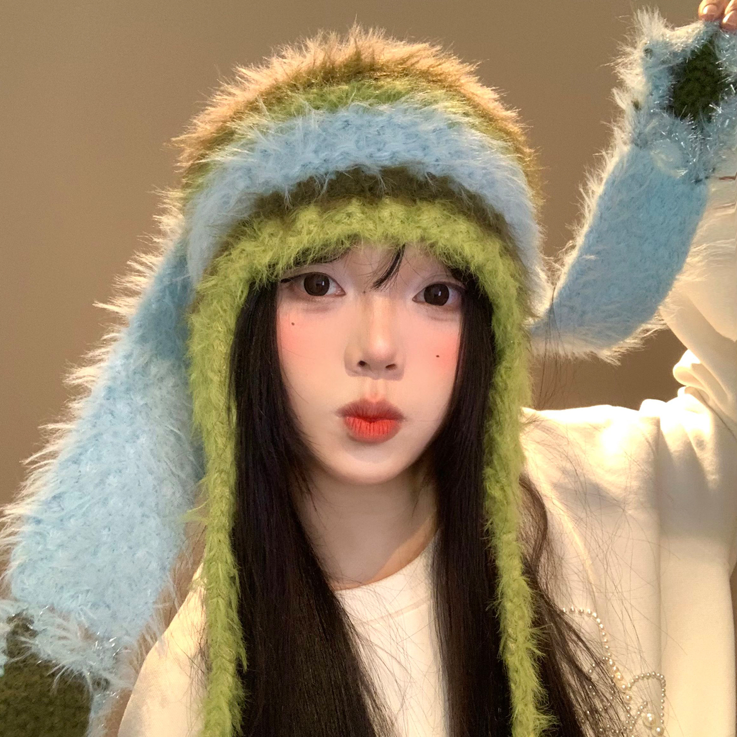 可爱彩色条纹毛绒针织兔耳朵帽子