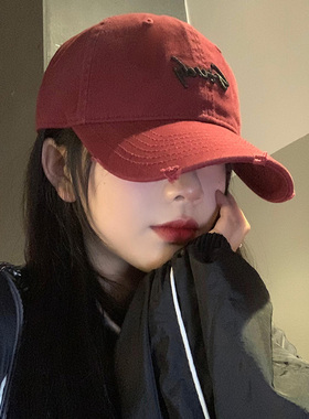 红色字母棒球帽女美式复古大头围水洗鸭舌帽显脸小宽帽檐软顶帽子
