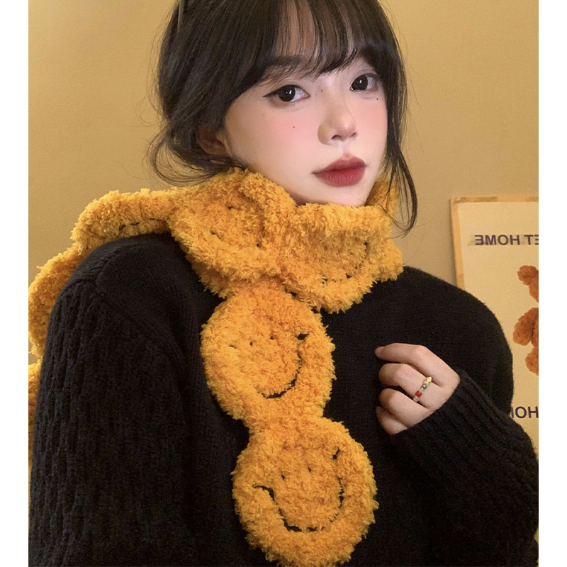 黄子弘凡同款笑脸珊瑚绒小围巾