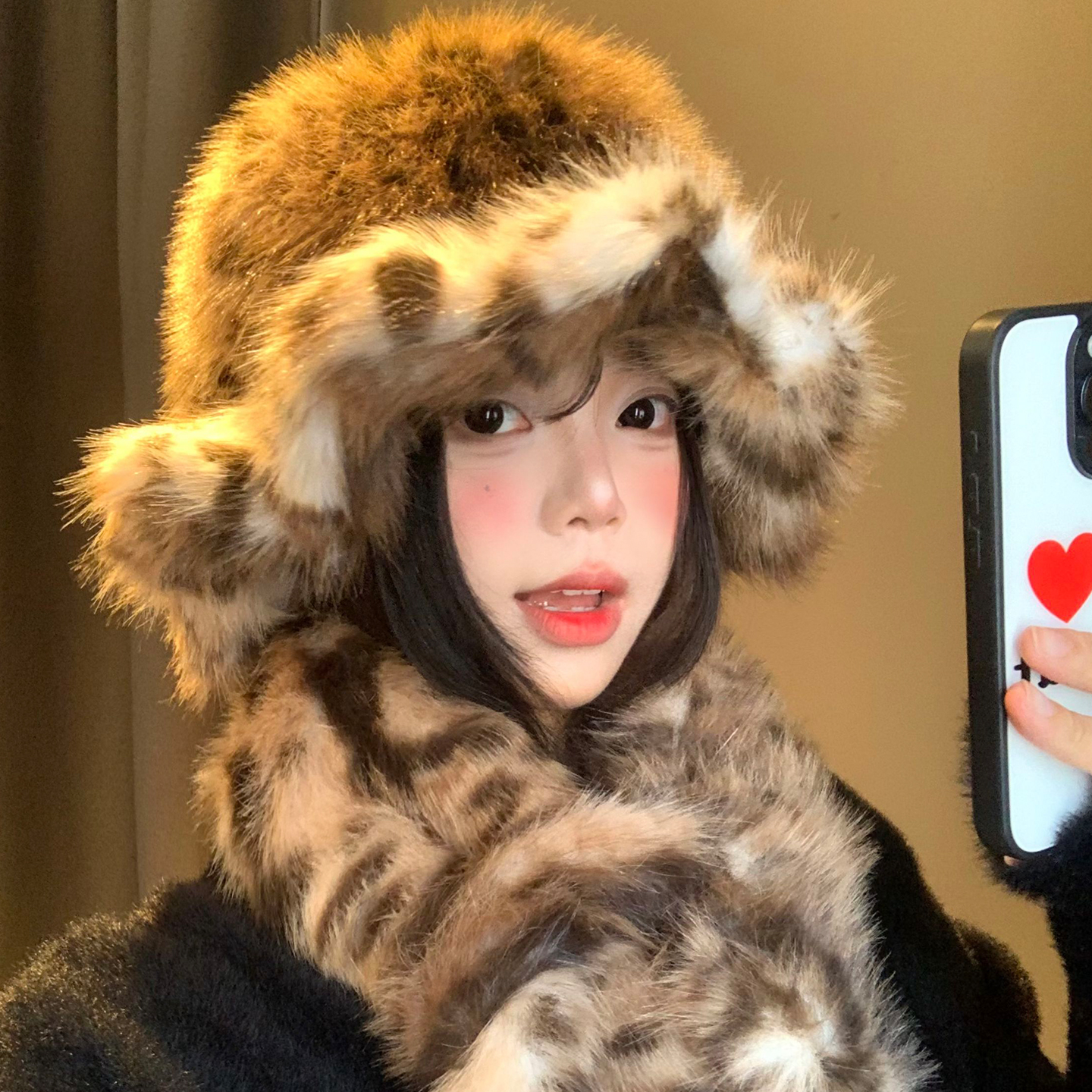 豹纹毛绒渔夫帽女冬季复古显脸小