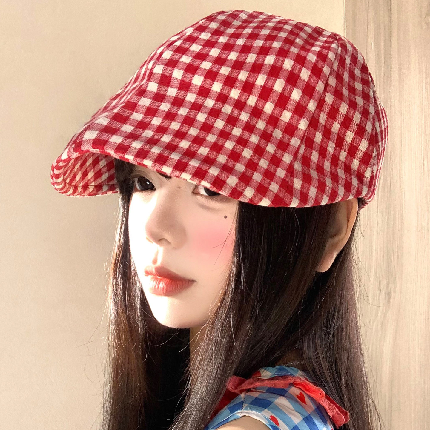 复古红色格子前进帽女夏薄款百搭显脸小贝雷帽大头围画家报童帽子