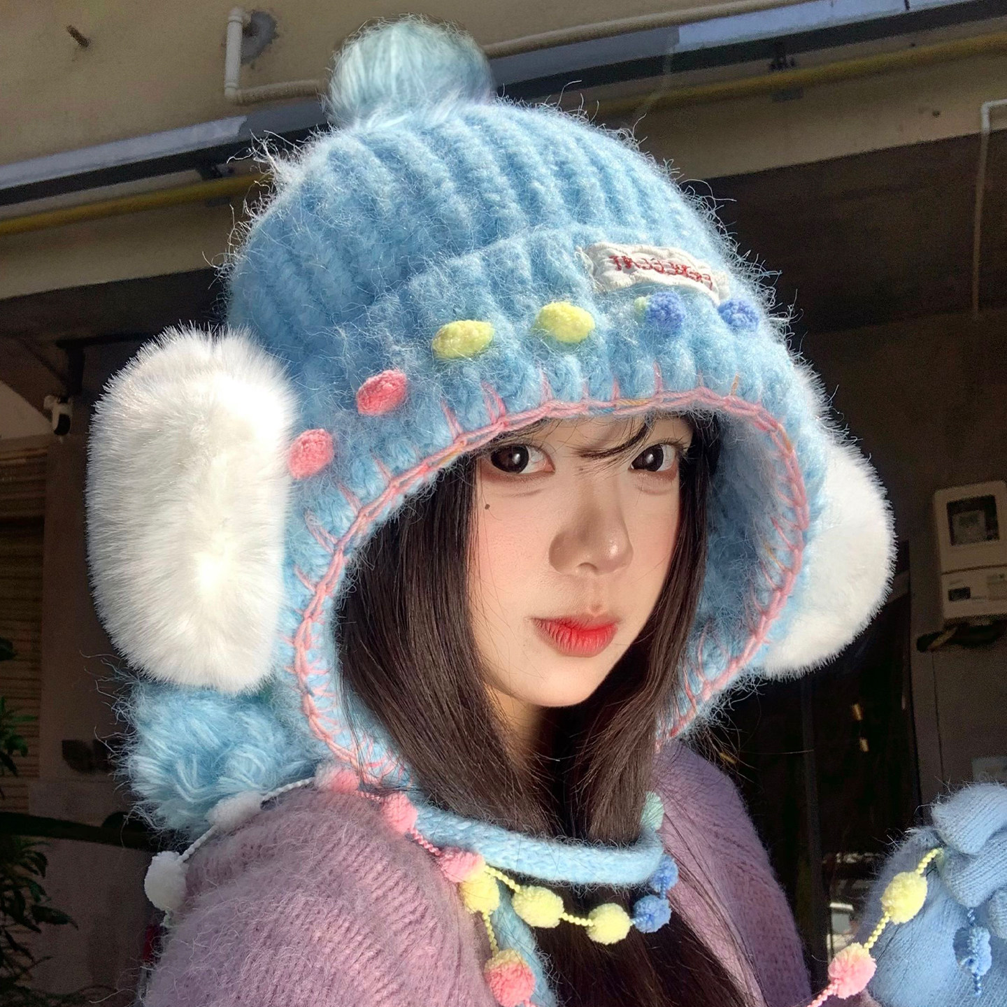 彩色球球流苏护耳毛线帽女秋冬显脸小耳罩针织帽保暖蓝色包头帽子