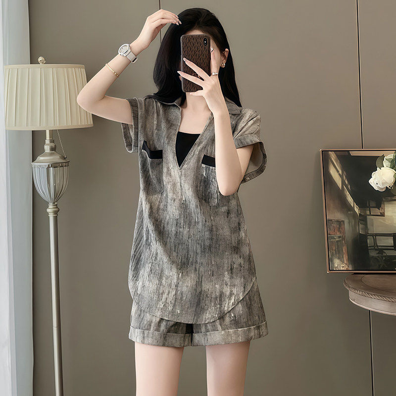 小个子时髦百搭套装女2026年夏季新款假两件撞色上衣短裤两件套潮