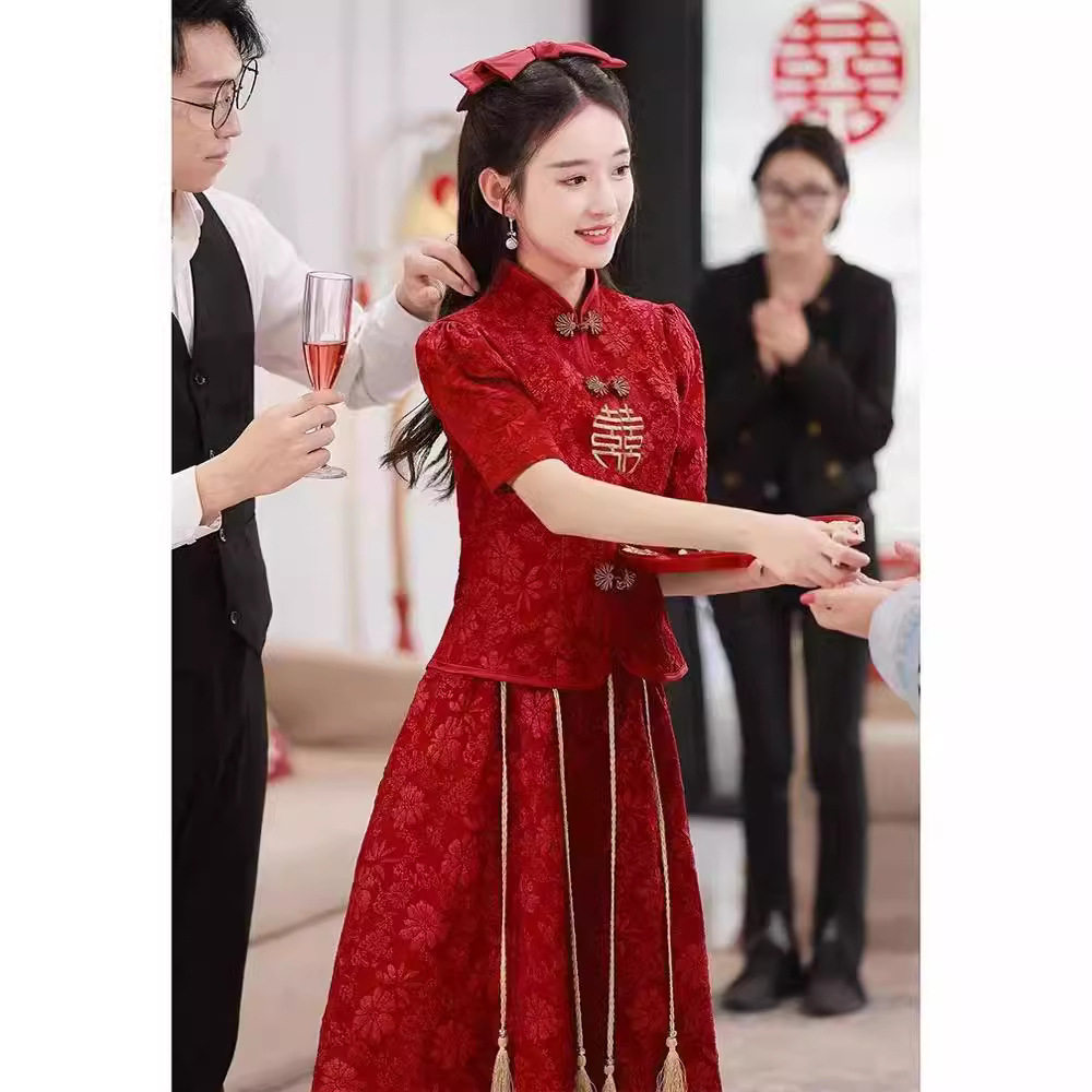 现货结婚旗袍改良中式新娘礼服酒红显瘦中长款修身礼服秀禾服新款